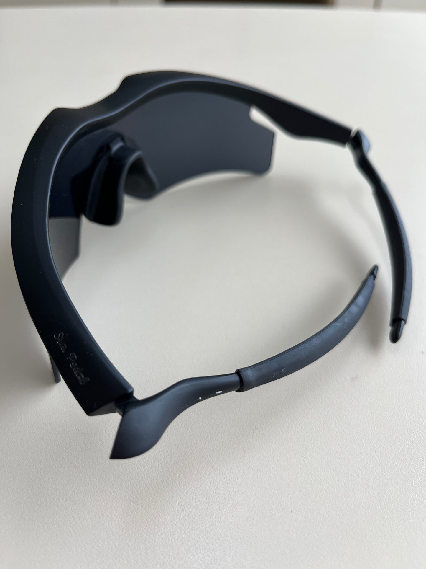 Modelo Hefesto Black