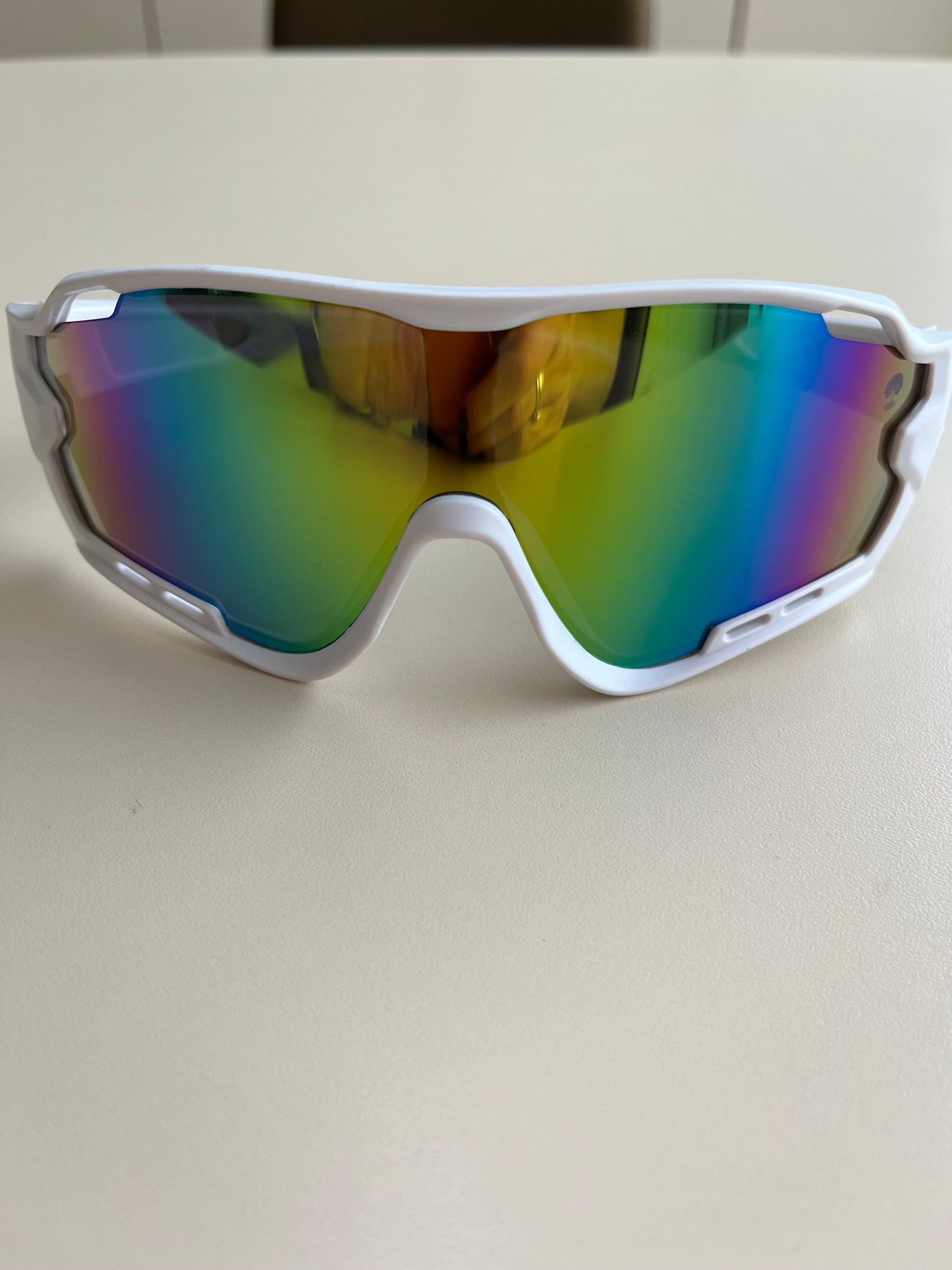 Modelo Tecno Branco lente collors