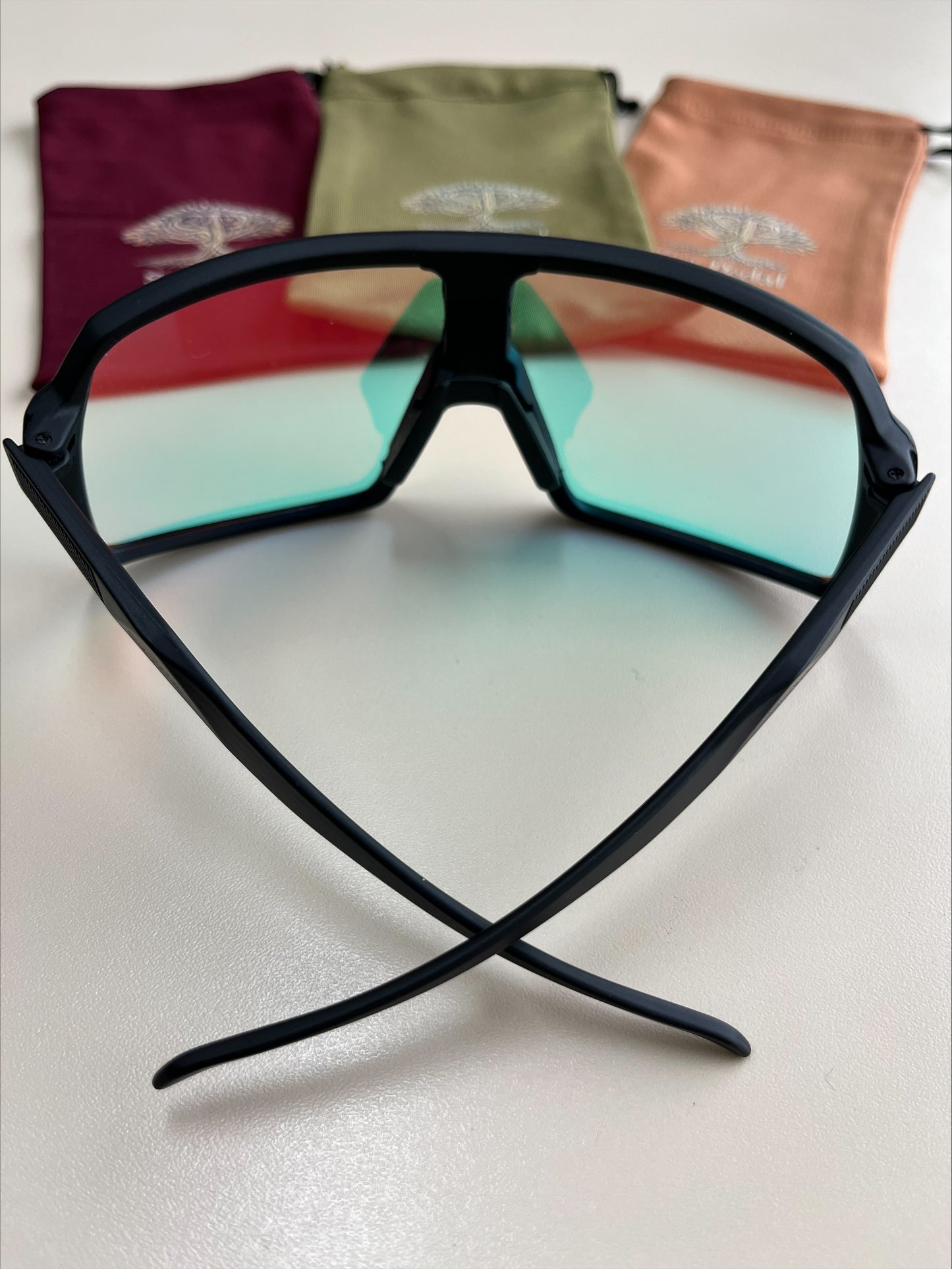 Modelo esportivo Fotocromático preto fosco
